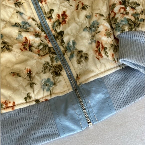 ✨URBAN OUTFITTERS REVERSIBLE BOMBER JACKET - Picture 5 of 10